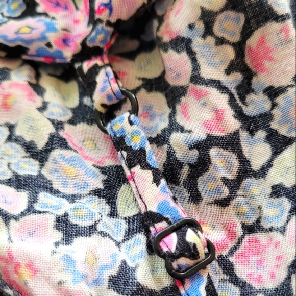 ⚡2/$20⚡04 Flutter Neckline Floral Pattern Dress - DIVIDED - Picture 4 of 6